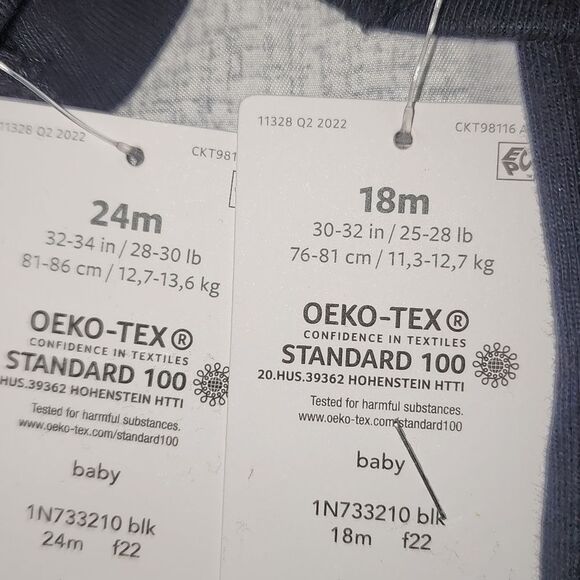 Carter's Halloween skeleton jumpsuit size 24m - Picture 5 of 5